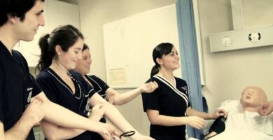 5 Consejos para destacar en la Escuela de Enfermería 7 5 Consejos para destacar en la Escuela de Enfermería
