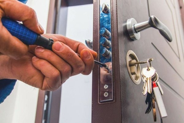 Consejos para encontrar cerrajeros en Madrid económicos y profesionales