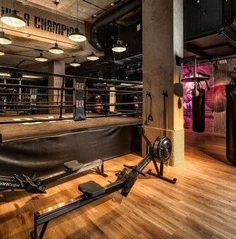 Piso para gimnasio diseñado para seguridad comodidad y durabilidad