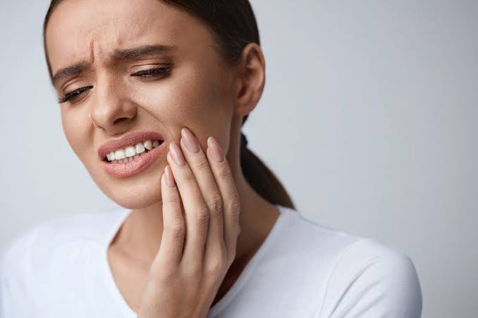 Cómo identificar sus causas y cuidar la salud bucal del dolor orofacial 1 Cómo identificar sus causas y cuidar la salud bucal del dolor orofacial